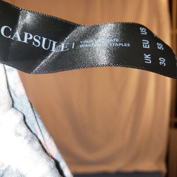 CAPSULE Floral Print Leggings - Black/Red/White - Size 24 - Picture 7 of 8